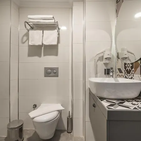 Charming Flat Near Hadrians Gate * Antalya